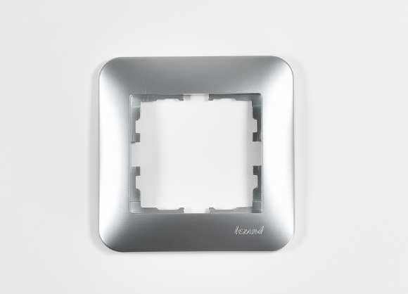 Lezard  KARINA LIFE  Матовое Серебро  Рамка 1-местная горизонтальная без вставки 708-4300-146